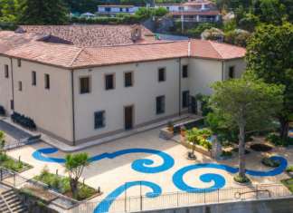 Giardino delle Arti: una quinta teatrale a picco sul mare