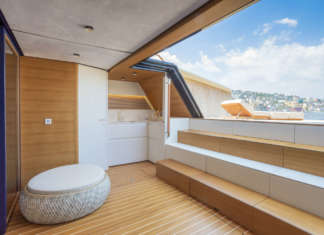 Solid surface sul nuovo Evo Yacht progettato da Valerio Rivellini