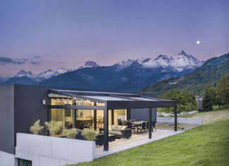 Nuova pergola inclinata hi-tech