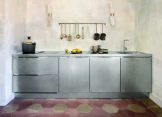 L’acciaio in cucina per la casa di ringhiera milanese