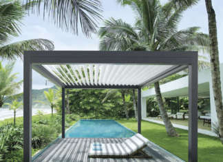 Il relax è cool sotto la pergola bioclimatica