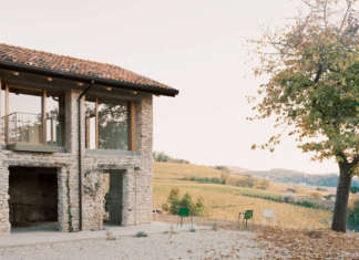 Cascina Otto, tra i vigneti delle Langhe cascina otto