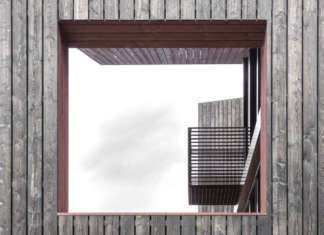 Villa TS, il legno cambia con il paesaggio villa ts