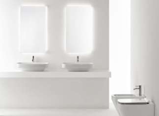 La magia degli specchi in bagno