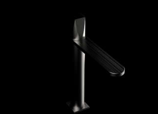 Geometrie essenziali e riflessi di luce