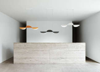 Almendra, un ramo di luce progettato da Patricia Urquiola