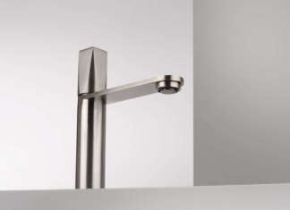 ALINE: geometrie essenziali e riflessi di luce secondo Marco Piva