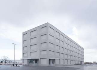 OFFICE BUILDING WFG / MTU HANOVER