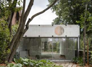 A very tiny palazzo, by Fala Atelier