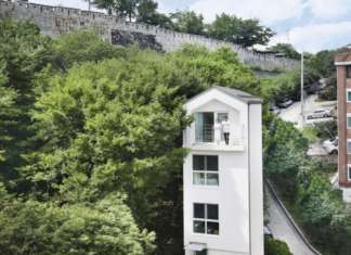 Smaller architects designed a micro-house called “Seroro”