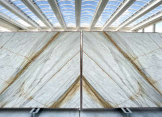 La famiglia dei Calacatta Fum si arricchisce con il marmo Crestola