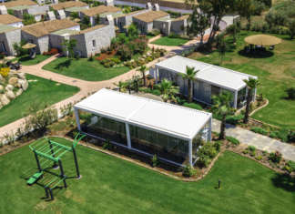 La pergola crea una galleria naturale