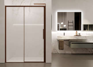 Box doccia a effetto metal: nuovi riflessi metallici in bagno