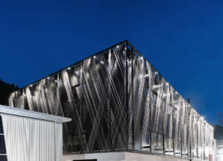 Una “rete di luce” per la Jakob Rope Systems in Svizzera