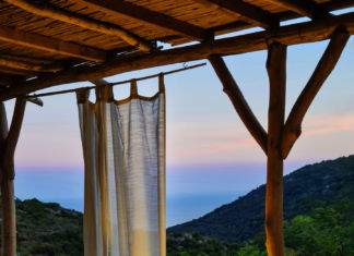 Tra atmosfere rustiche e natura selvaggia