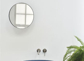 Summer vibes: il bagno si tinge di blu