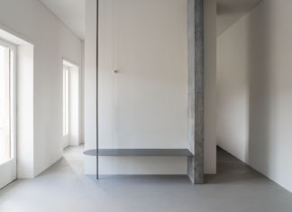 House with steel furniture by SET Architects