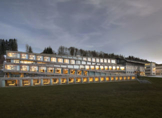 La matericità del grès porcellanato nell’esclusivo Hôtel Des Horlogers