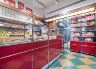 Il rosso rubino di USM per la boulangerie NINAO Pan