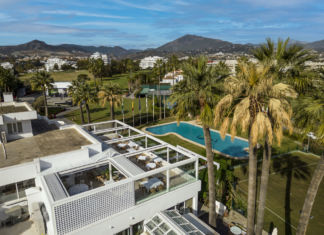 Terrazza panoramica sulla spiaggia di Marbella