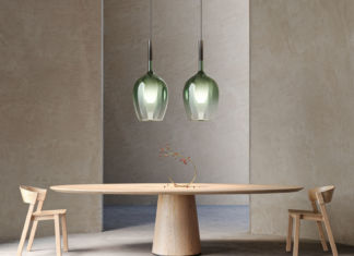 Rosè Maxi reinterpreta la silhouette del calice da vino