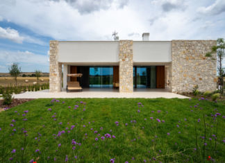 Nel cuore della Puglia, luminosità che scalda gli ambienti