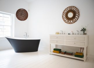 Ledro: la vasca sostenibile è anche colorata