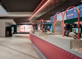 La superficie ceramica che rinnova il Kringlan Mall di Reykjavik