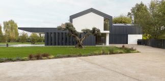 Serramenti invisibili per un dialogo tra antico e contemporaneo