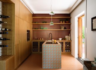 La Casa Arcobaleno immersa tra mare e natura mediterranea