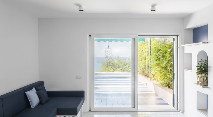 Casa Marea: un racconto di luce e colore sulla costa della bassa Toscana