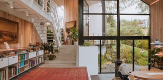 Una casa dai molti mondi