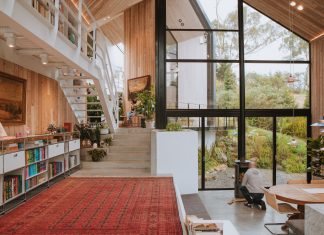 Una casa dai molti mondi