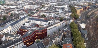 Curve Offices a Düsseldorf firmati JSWD curve offices