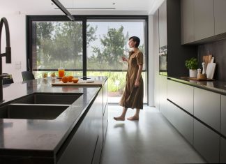 Click Zip Ghost: la nuova schermatura che coniuga design, comfort, innovazione e sostenibilità