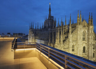 La luce nel percorso sky walk della Galleria Vittorio Emanuele II a Milano