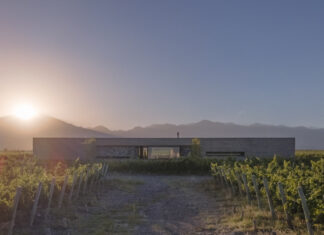 Strazik House, linea abitata tra vigneti e Ande strazik house