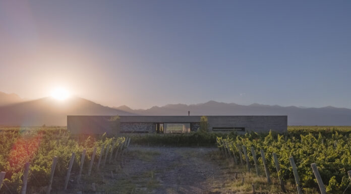 Strazik House, linea abitata tra vigneti e Ande strazik house