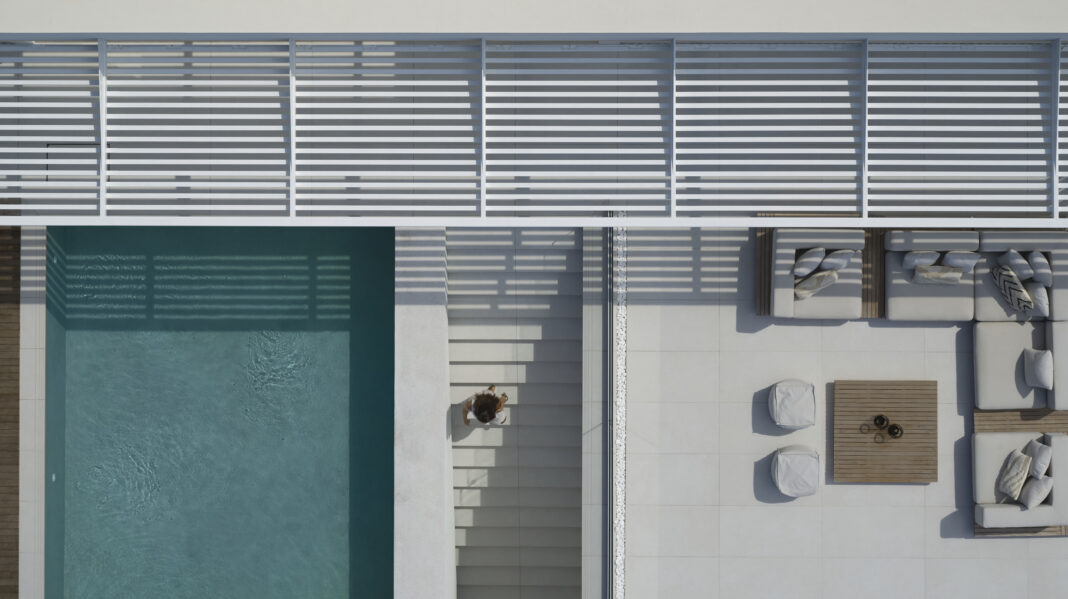 Ritmonio_OHLIVE Beach Villa_Pics Courtesy of 3H Architects (7)