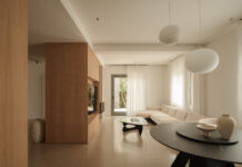 Pètra: una villa tra pietra, legno e luce petra