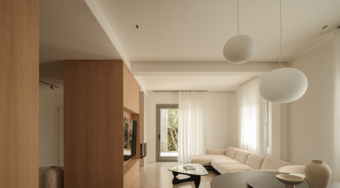 Pètra: una villa tra pietra, legno e luce petra