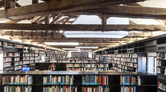 Iuav Venezia: 100 disegni per 100 anni