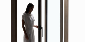 Finestra scorrevole Flat: design minimale pensato per chi progetta con la luce