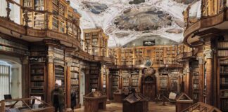 La luce mette in scena un prezioso patrimonio librario