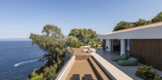 Un belvedere affacciato sul mare e sulle Eolie