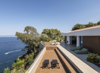Un belvedere affacciato sul mare e sulle Eolie