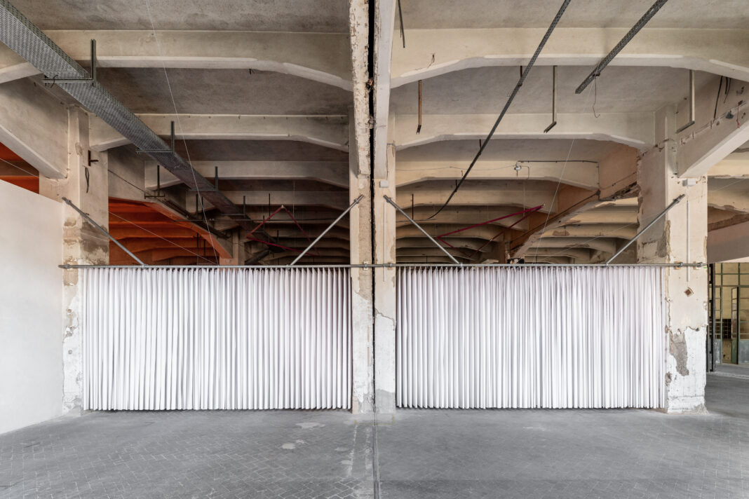 Paper_Cosmic Breeze_Gianni Pettena_4294_Ph Leonardo Morfini