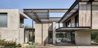 Lissoni Casal Ribeiro completa una villa a Forte dei Marmi
