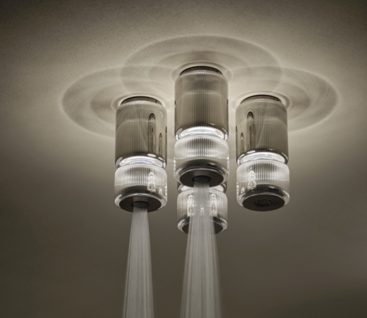 Lume: equilibrio armonico tra acqua, luce e design