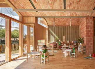 Imparare dalla natura: la scuola progettata da Gradolí & Sanz Arquitectes